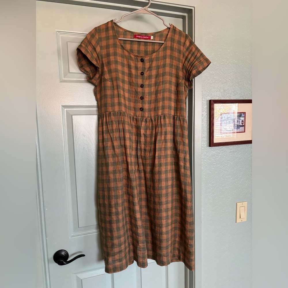 Pyne & Smith Midi Dress size M (nearly new)
